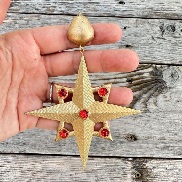 Vintage Gold Tone Star Brooch Large Star Pin with Red - Picture 1 of 4